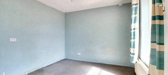 3 bedrooms House in Hayes, United Kingdom No. 5079 7