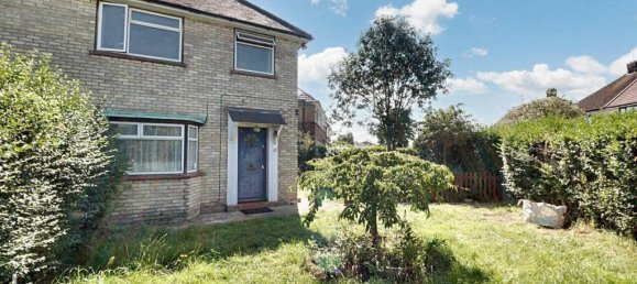 3 bedrooms House in Hayes, United Kingdom No. 5079 3