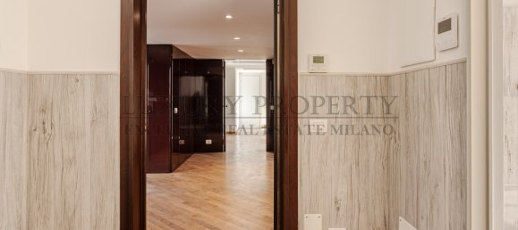 Apartamento T3 em Milan, Italy N.º 249991 9
