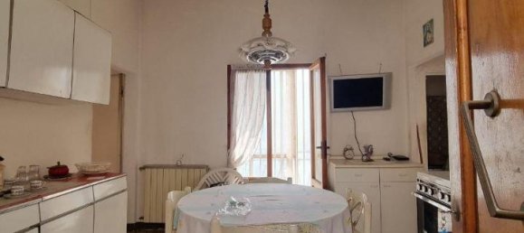 6 rooms House in Colle di Val d'Elsa, Italy No. 33661 18