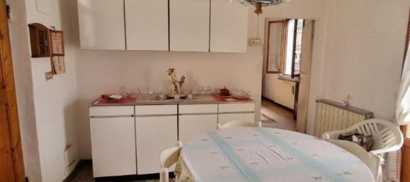 6 rooms House in Colle di Val d'Elsa, Italy No. 33661 17