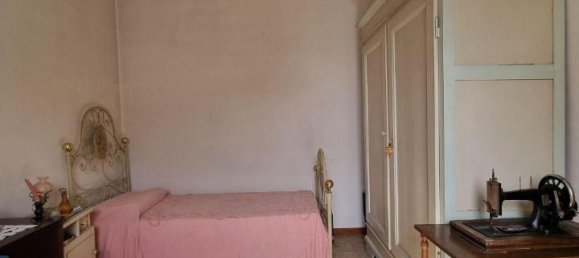 6 rooms House in Colle di Val d'Elsa, Italy No. 33661 16