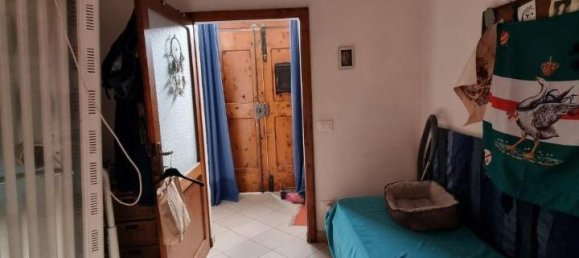 6 rooms House in Colle di Val d'Elsa, Italy No. 33661 4