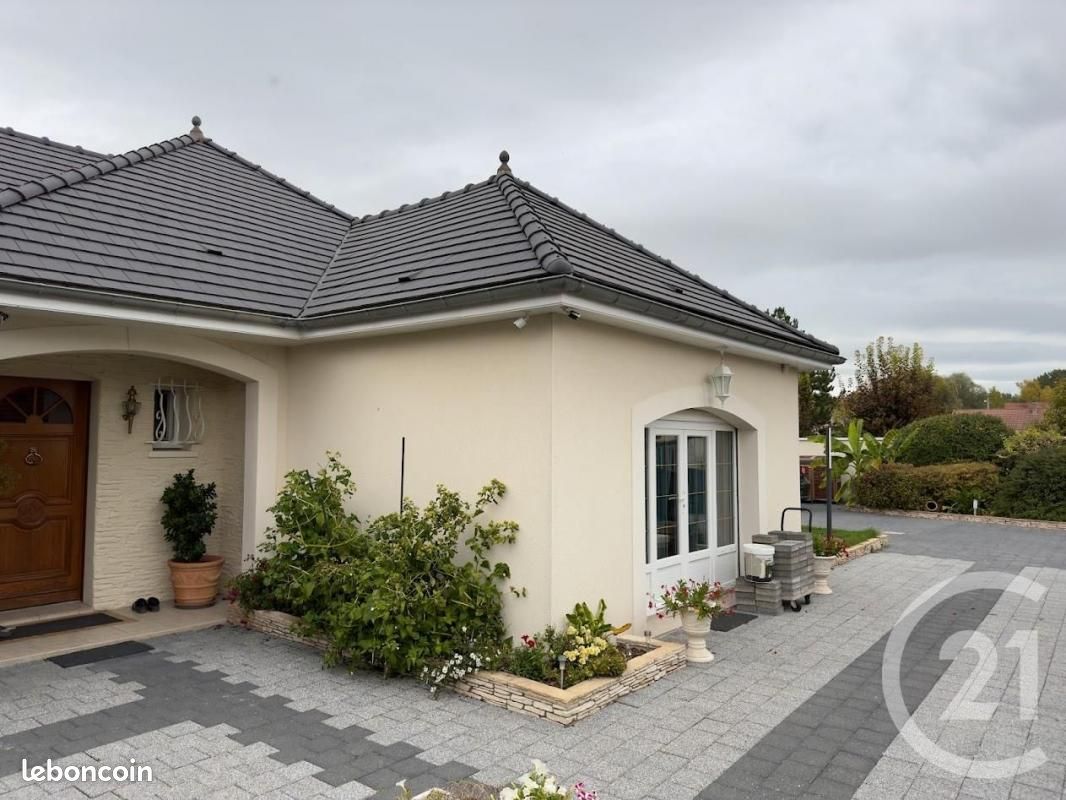 4 chambres Maison à Saint-Lyé, France No. 38609