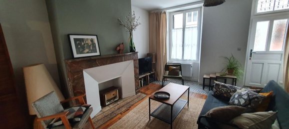 Casa de 9 dormitorios en Chateau-Renault, France No. 225837 6