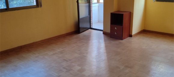 Квартира с 3 спальнями в Леон, Испания № 189931 2