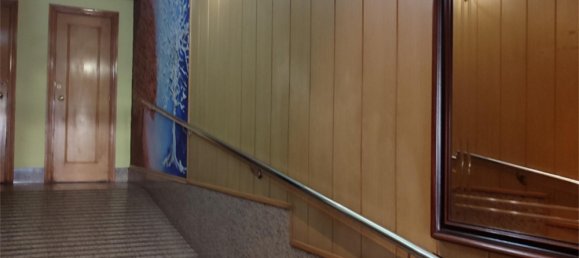 Квартира с 3 спальнями в Леон, Испания № 189931 9