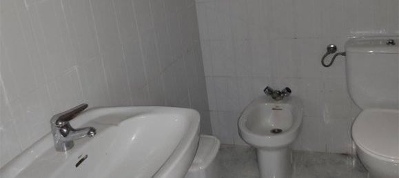 Квартира с 3 спальнями в Леон, Испания № 189931 7