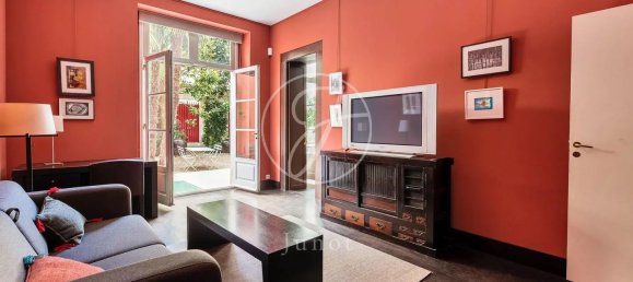 3 bedrooms Apartment in Paris, France No. 185667 10