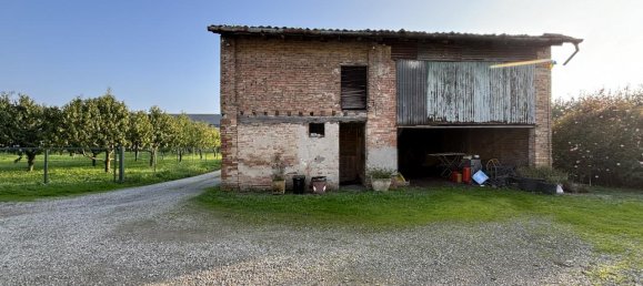 4 rooms House in Colorno, Italy No. 234919 9