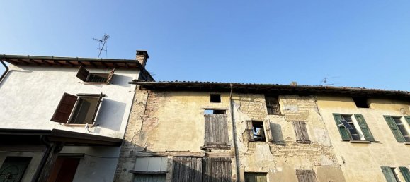4 rooms House in Colorno, Italy No. 234919 2