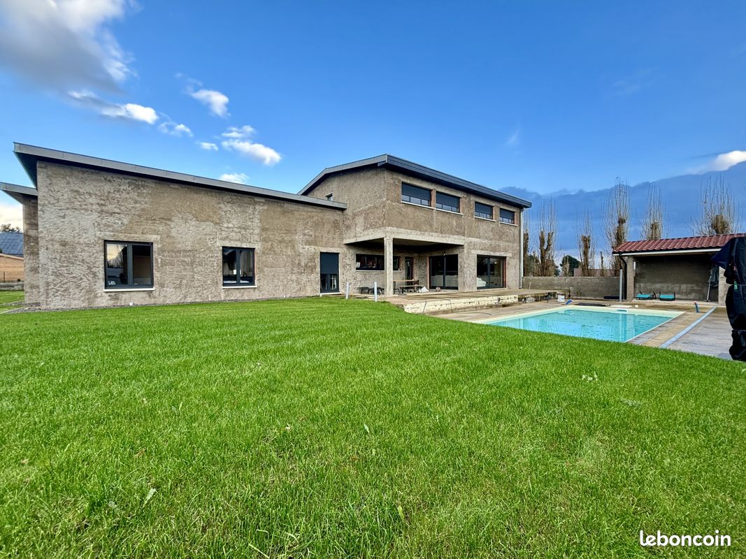 Замки и поместья с 4 спальнями в Пурнуа-ла-Грас, Франция № 95249