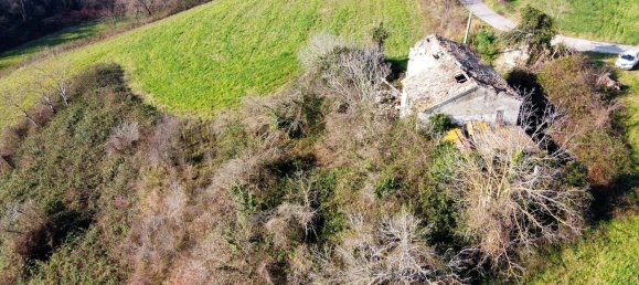 Дом с 8 комнатами в Монтефельчино, Италия № 143784 11