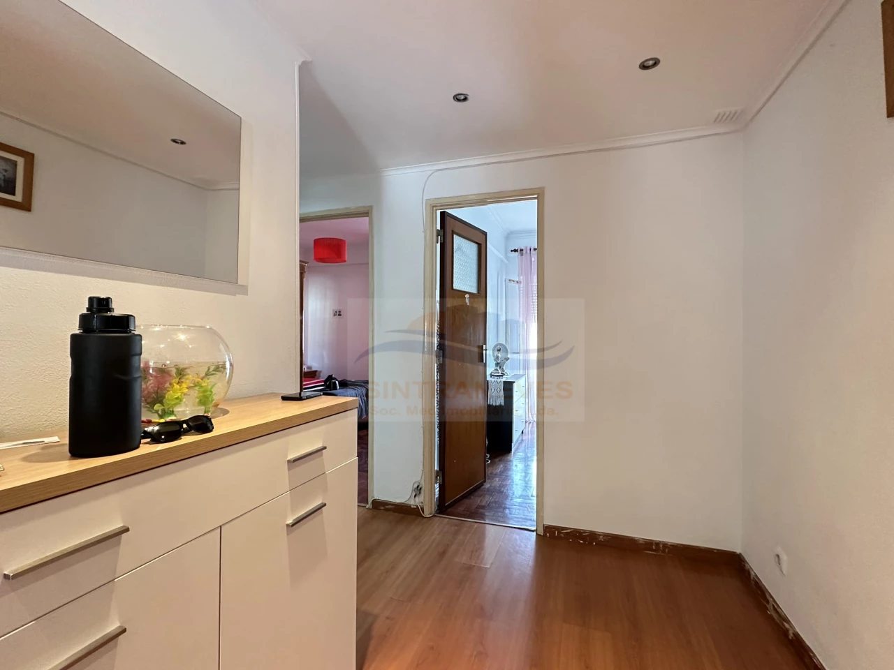 3 bedrooms Apartment in Amadora, Portugal No. 284829