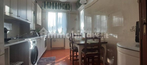 2 bedrooms Apartment in Genoa, Italy No. 250921 9