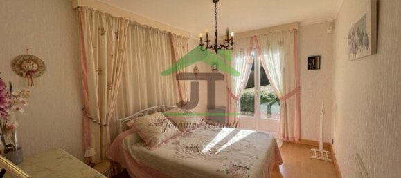 Дом с 5 спальнями в Патэй, Франция № 91042 13