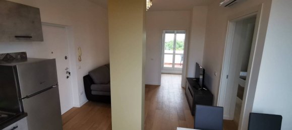 2 bedrooms Apartment in Milan, Italy No. 276172 10
