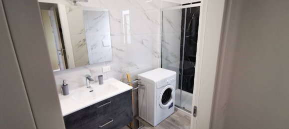 2 bedrooms Apartment in Milan, Italy No. 276172 28