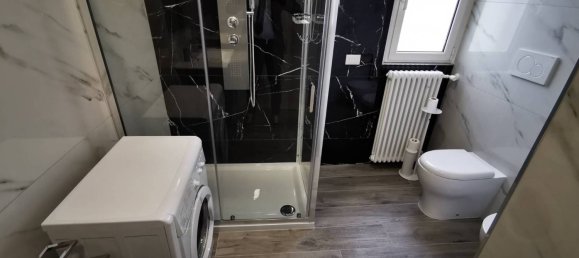 2 bedrooms Apartment in Milan, Italy No. 276172 25