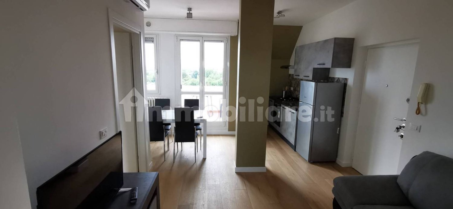 2 bedrooms Apartment in Milan, Italy No. 276172