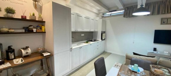 Дом с 5 комнатами в Помпеи, Италия № 158670 11