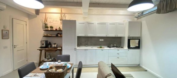 Дом с 5 комнатами в Помпеи, Италия № 158670 12