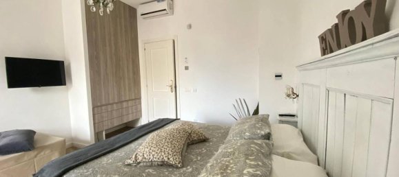 Дом с 5 комнатами в Помпеи, Италия № 158670 31