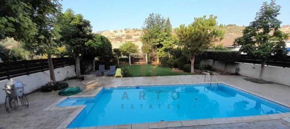 Villa de 6 dormitorios en Agios Tychonas, Cyprus No. 7151 15