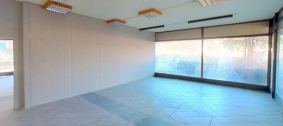 271m² Warehouse in Viareggio, Italy No. 376345 12