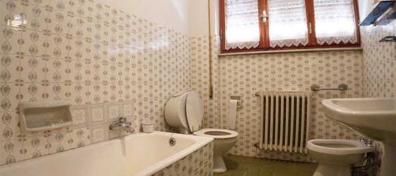 5 Schlafzimmer Villa in Massa, Italy, Nr. 331319 13