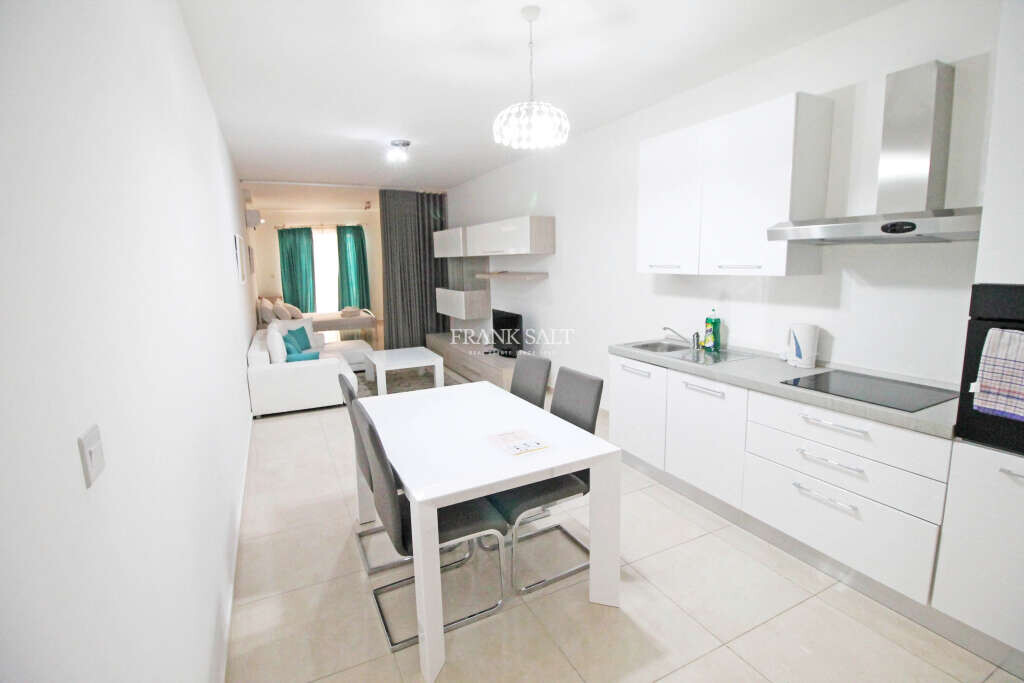 Квартира с 1 спальней в Сент-Джулианс, Мальта № 10118