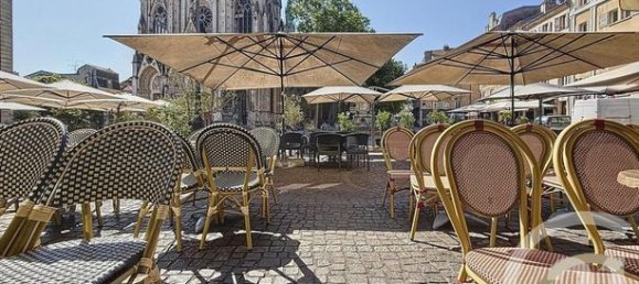 242m² Commercial property in Nancy, France No. 310918 9