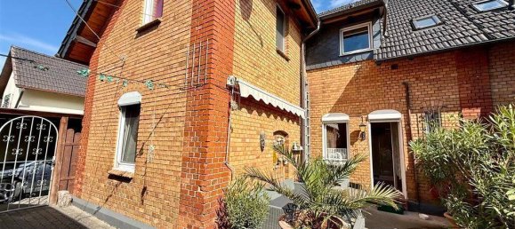 Adosado de 5 habitaciónes en Coburg, Germany No. 320755 2