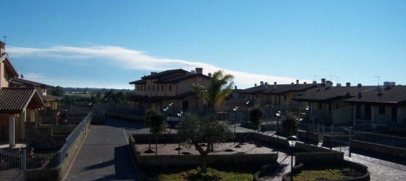 6 rooms Villa in Ladispoli, Italy No. 205890 4