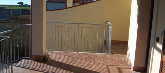 6 rooms Villa in Ladispoli, Italy No. 205890 3