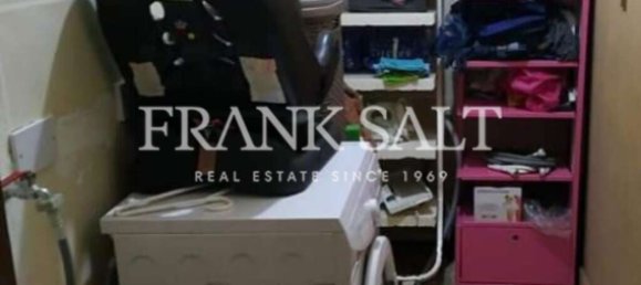 3 bedrooms Apartment in Victoria, Malta No. 988 10