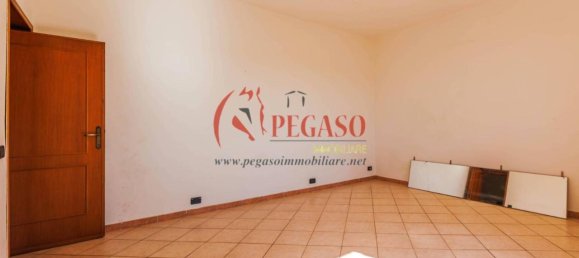 5غرفة شقة في Chiesina Uzzanese, Italy رقم 37736 25