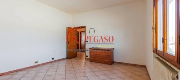 5غرفة شقة في Chiesina Uzzanese, Italy رقم 37736 14