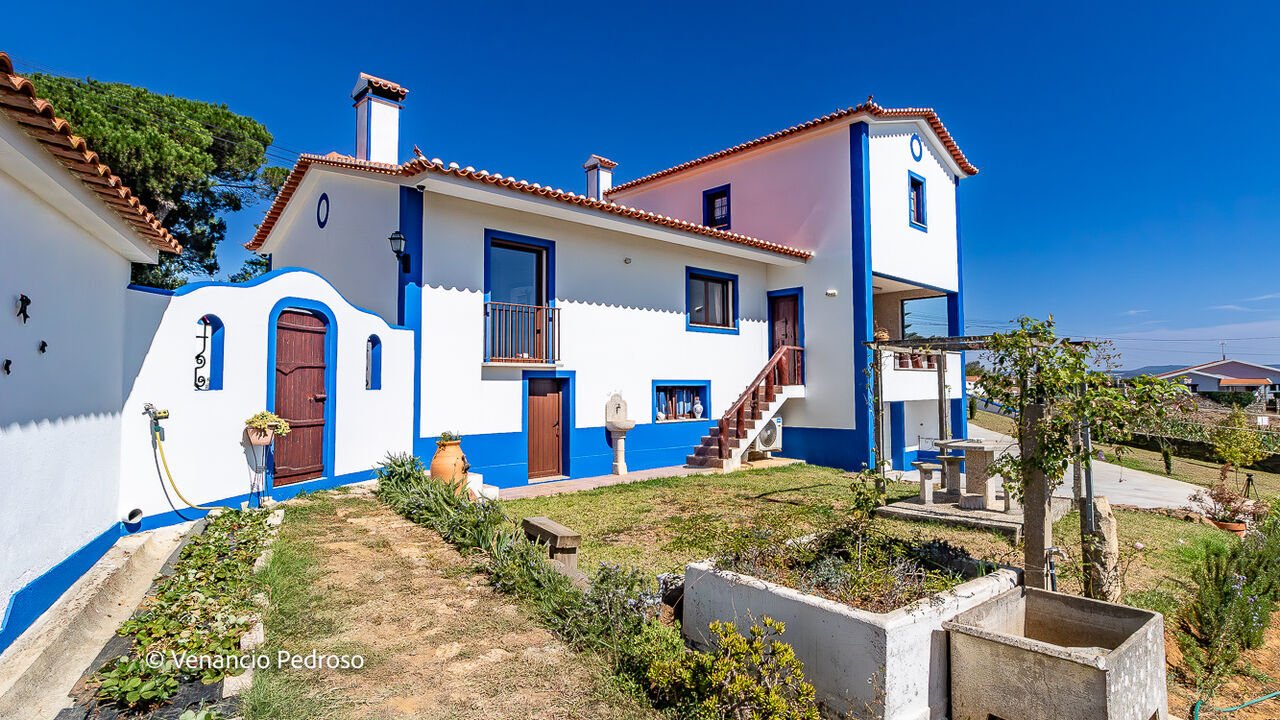 4 bedrooms Villa in Mafra, Portugal No. 136406