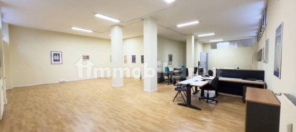 1 room Office in Turin, Italy No. 345593 4