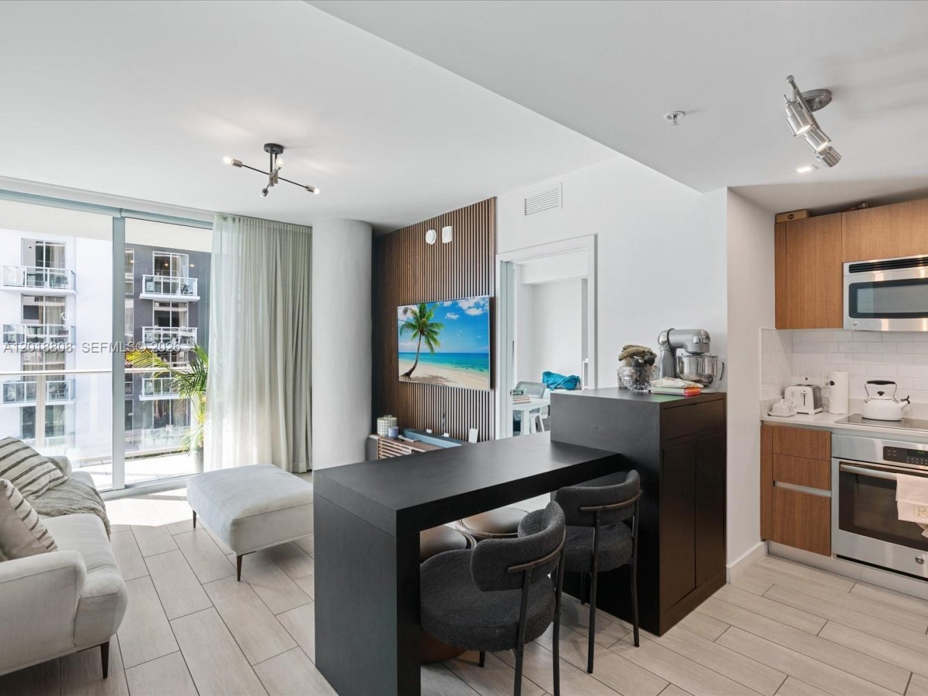 2 dormitorios propiedad comercial en alquiler en Miami, Miami-Dade, Florida, USA № 615029