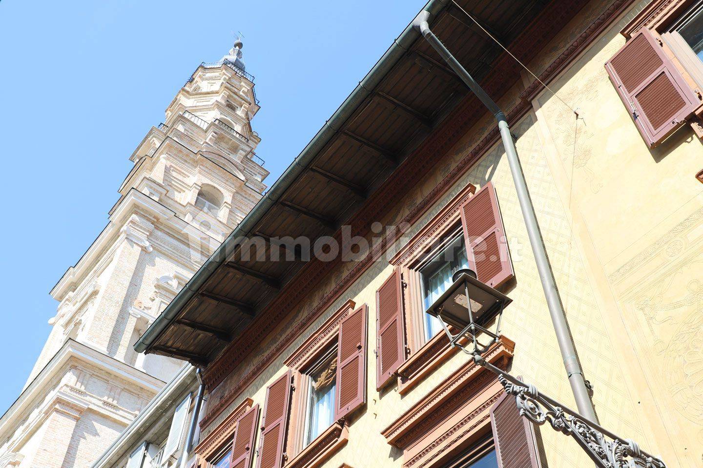 4 غرف نوم شقة في Parma, Italy رقم 47948