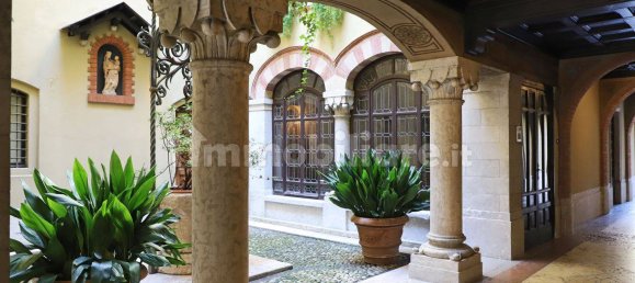 4 غرف نوم شقة في Parma, Italy رقم 47948 10