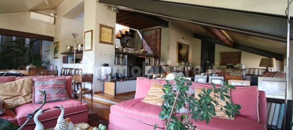 4 غرف نوم شقة في Parma, Italy رقم 47948 36