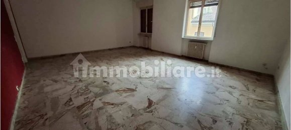 2 bedrooms Apartment in Piacenza, Italy No. 63776 2