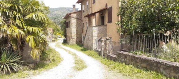 4-Zimmer Wohnung in Castiglion Fiorentino, Italy, Nr. 197664 9