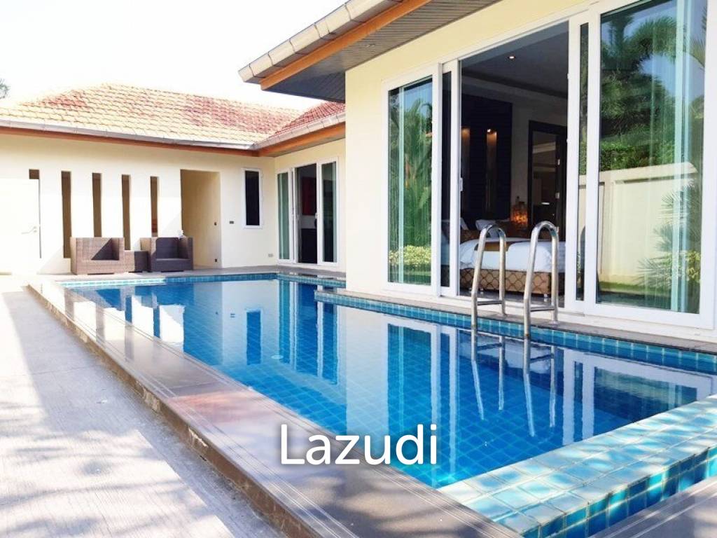 4 bedrooms Villa in Pattaya, Thailand No. 14313