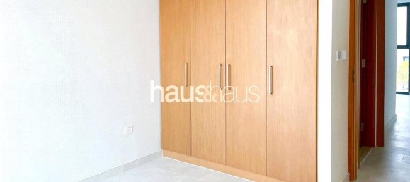 Villa T3 em Dubai Land, UAE N.º 100053 8