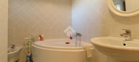 3 rooms Apartment in San Felice del Benaco, Italy No. 144792 27