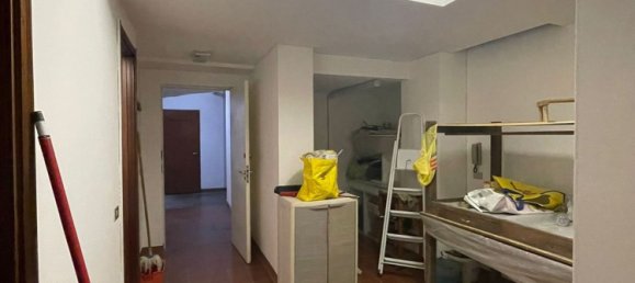 Büro in Milan, Italy 75m², Nr. 246127 2